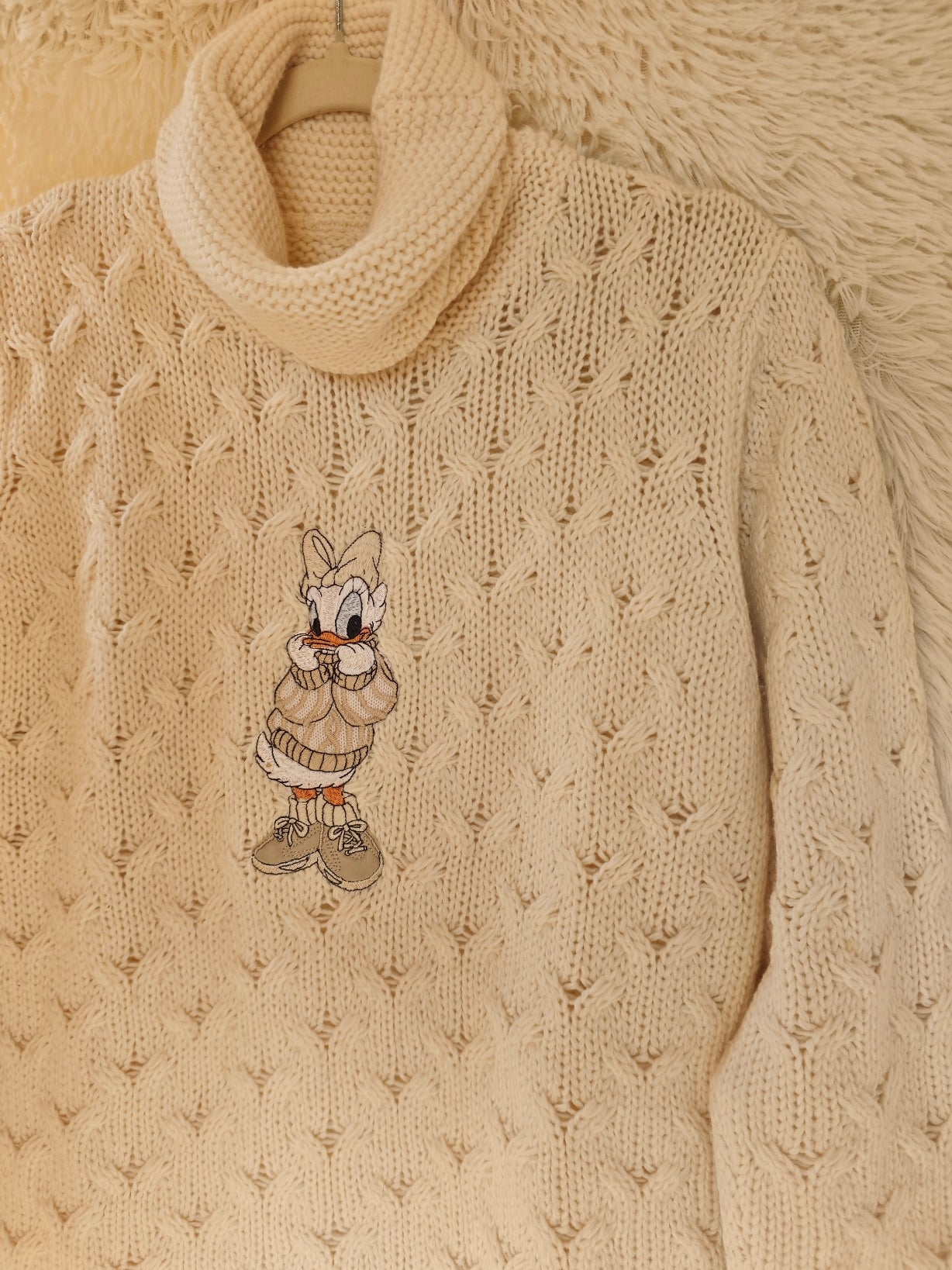 Pull Daisy Duck
