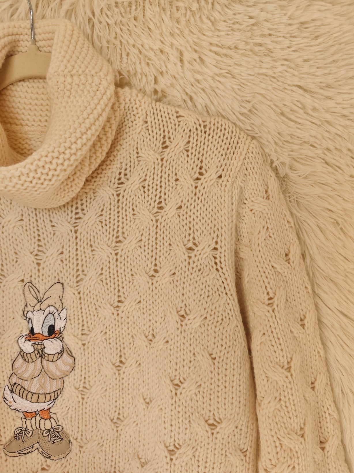 Pull Daisy Duck