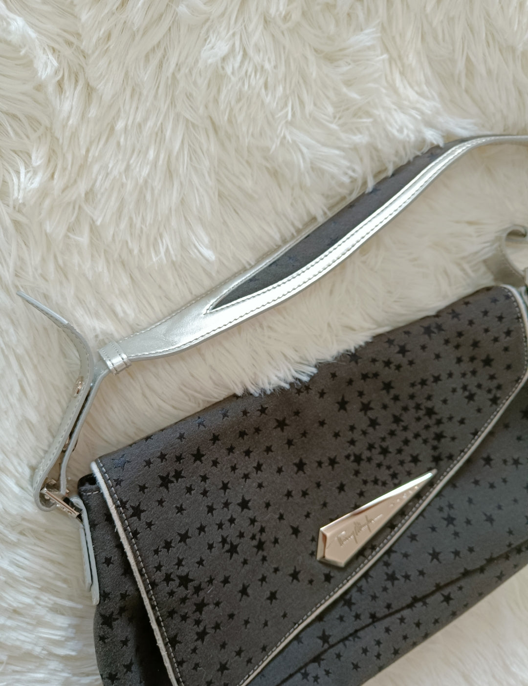 Thierry Mugler baguette