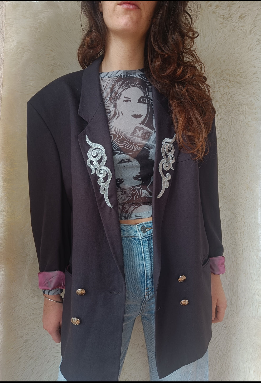 Blazer Vintage Upcycling porpora con Dettagli Gioiello