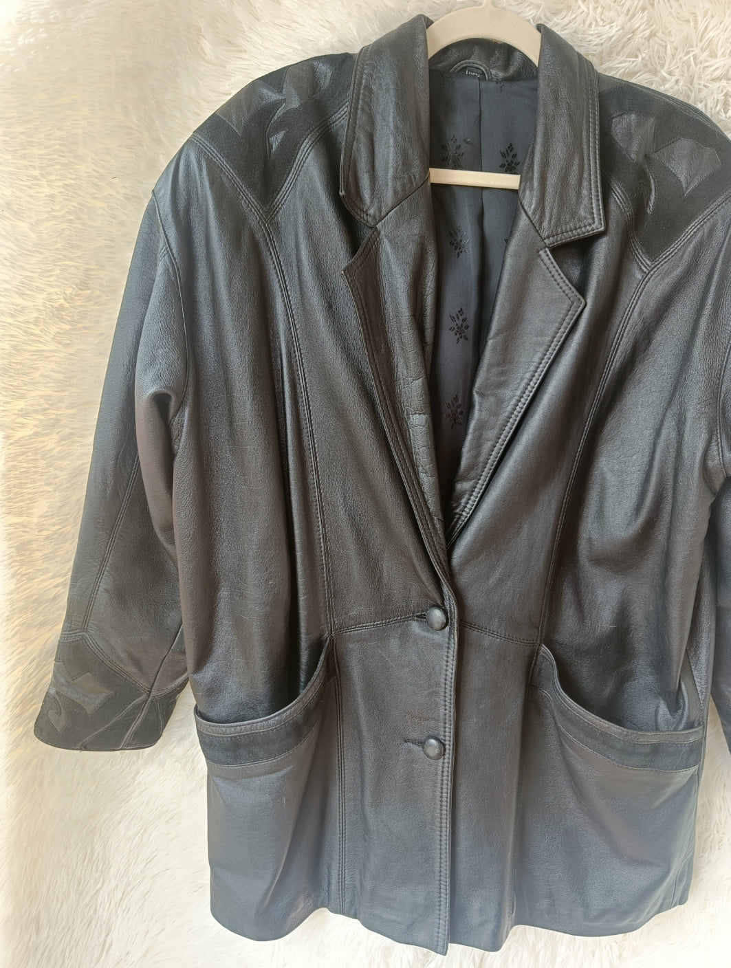 Giacca in pelle con inserti camoscio