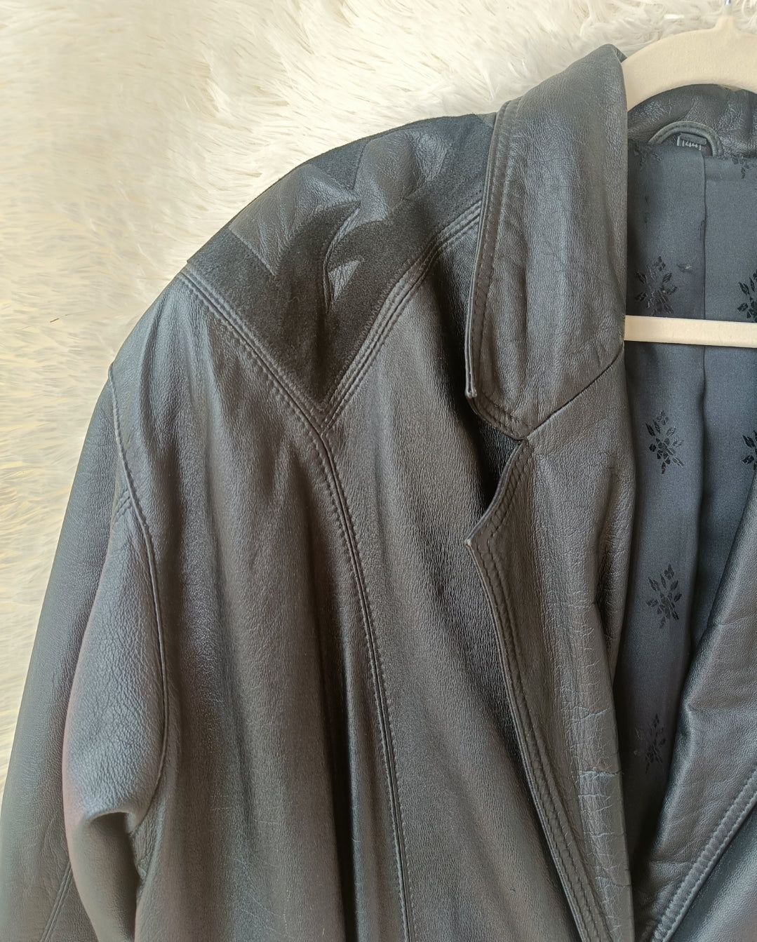 Giacca in pelle con inserti camoscio