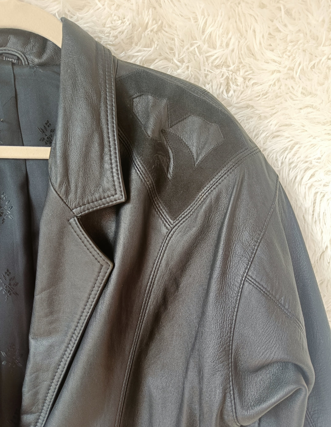 Giacca in pelle con inserti camoscio