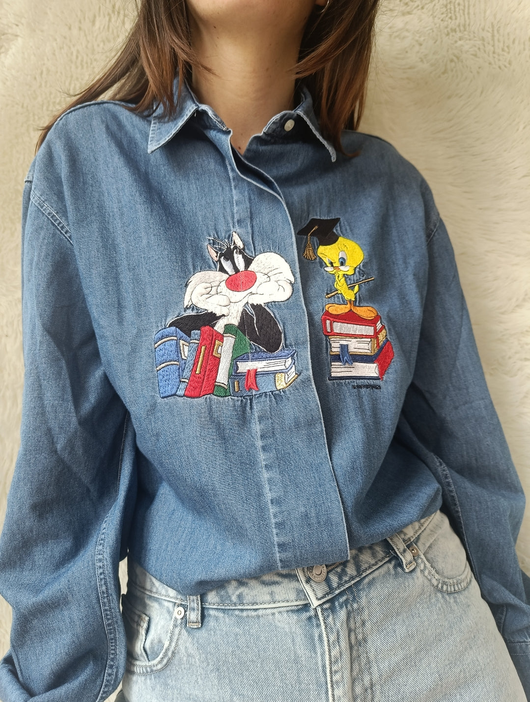 Camicia in denim con ricamo Looney Tunes