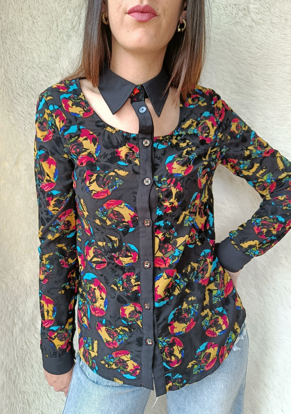Camicia cut out astratta