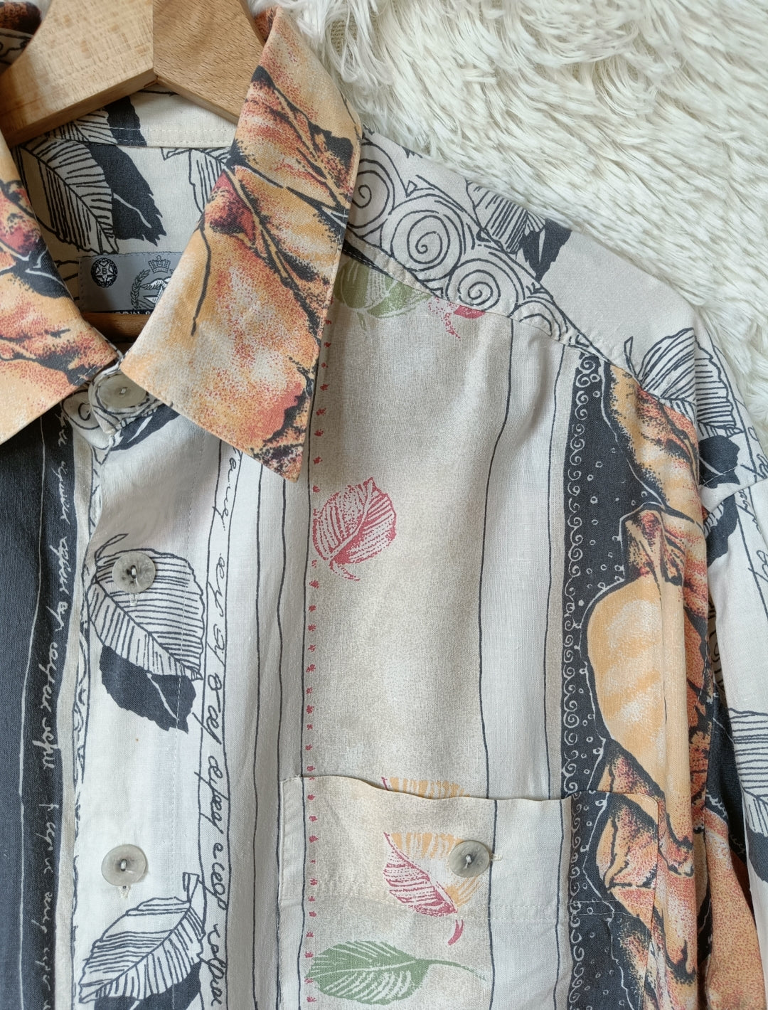 Camicia over con texture astratta