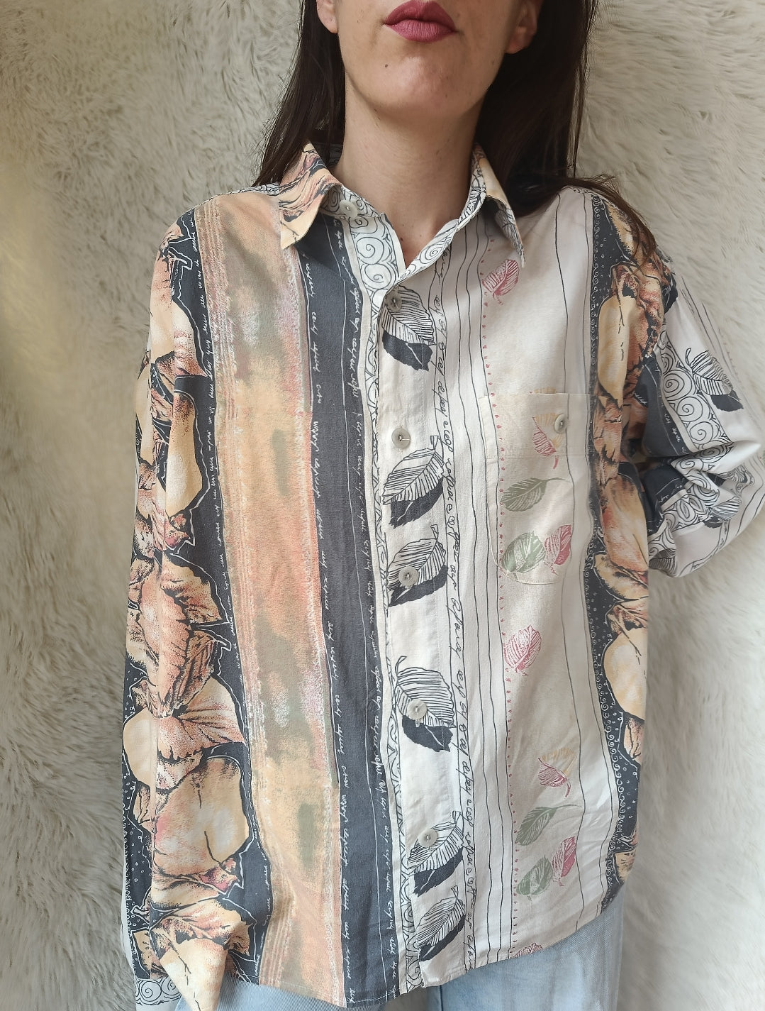 Camicia over con texture astratta