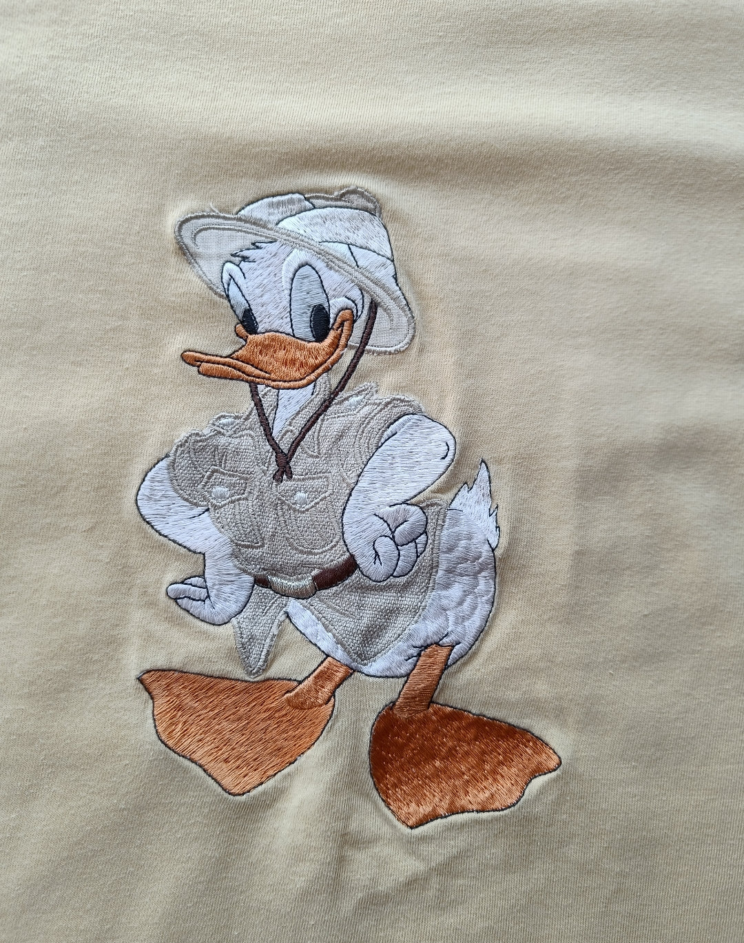T-shirt paperino esploratore