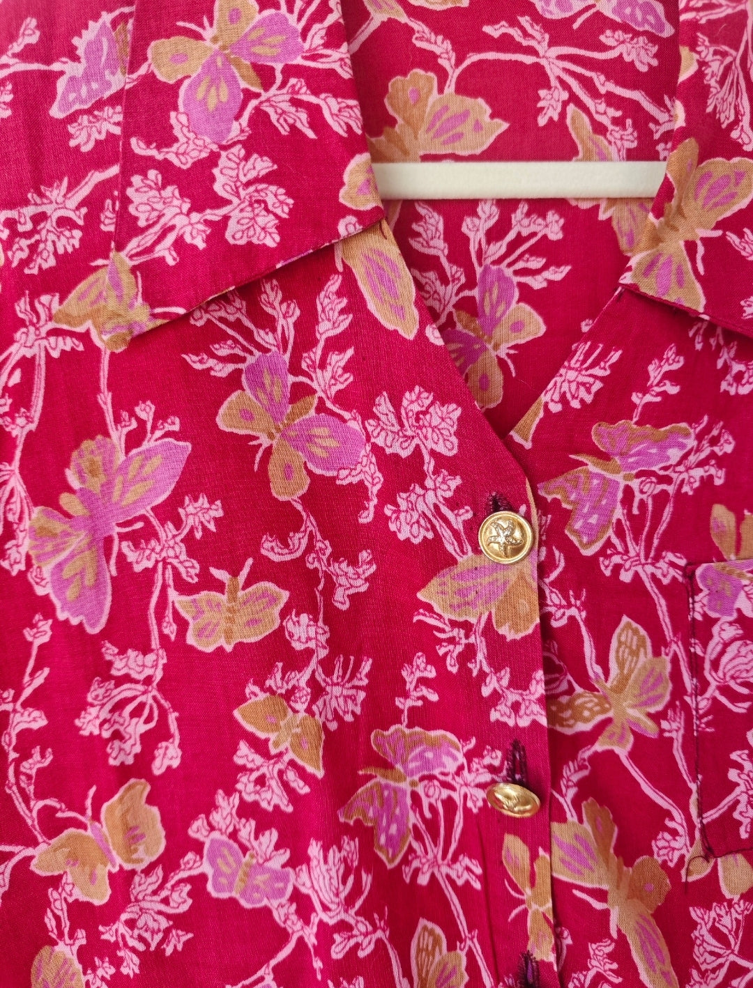 Camicia sartoriale con stampa farfalle