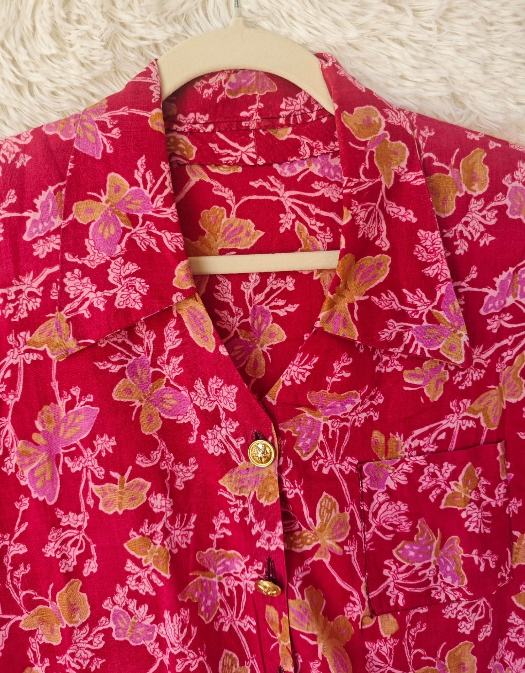 Camicia sartoriale con stampa farfalle