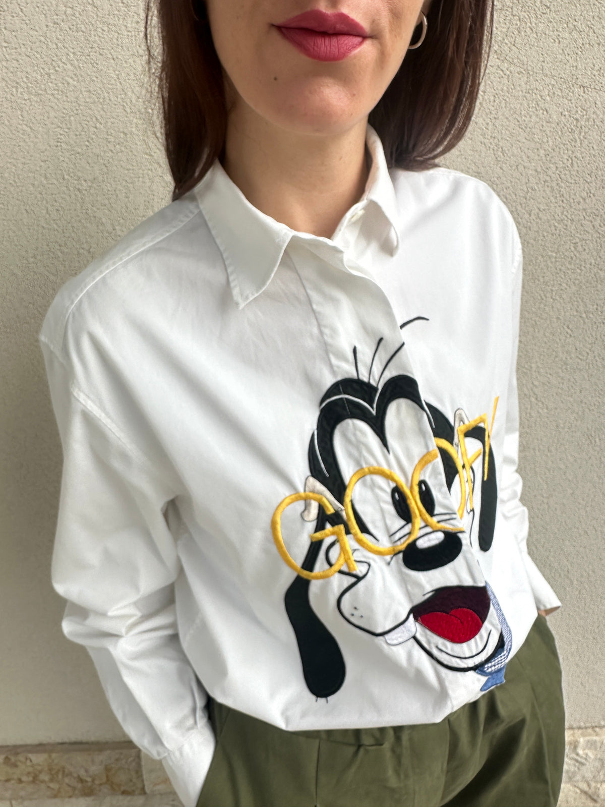 Camicia goffy lettering