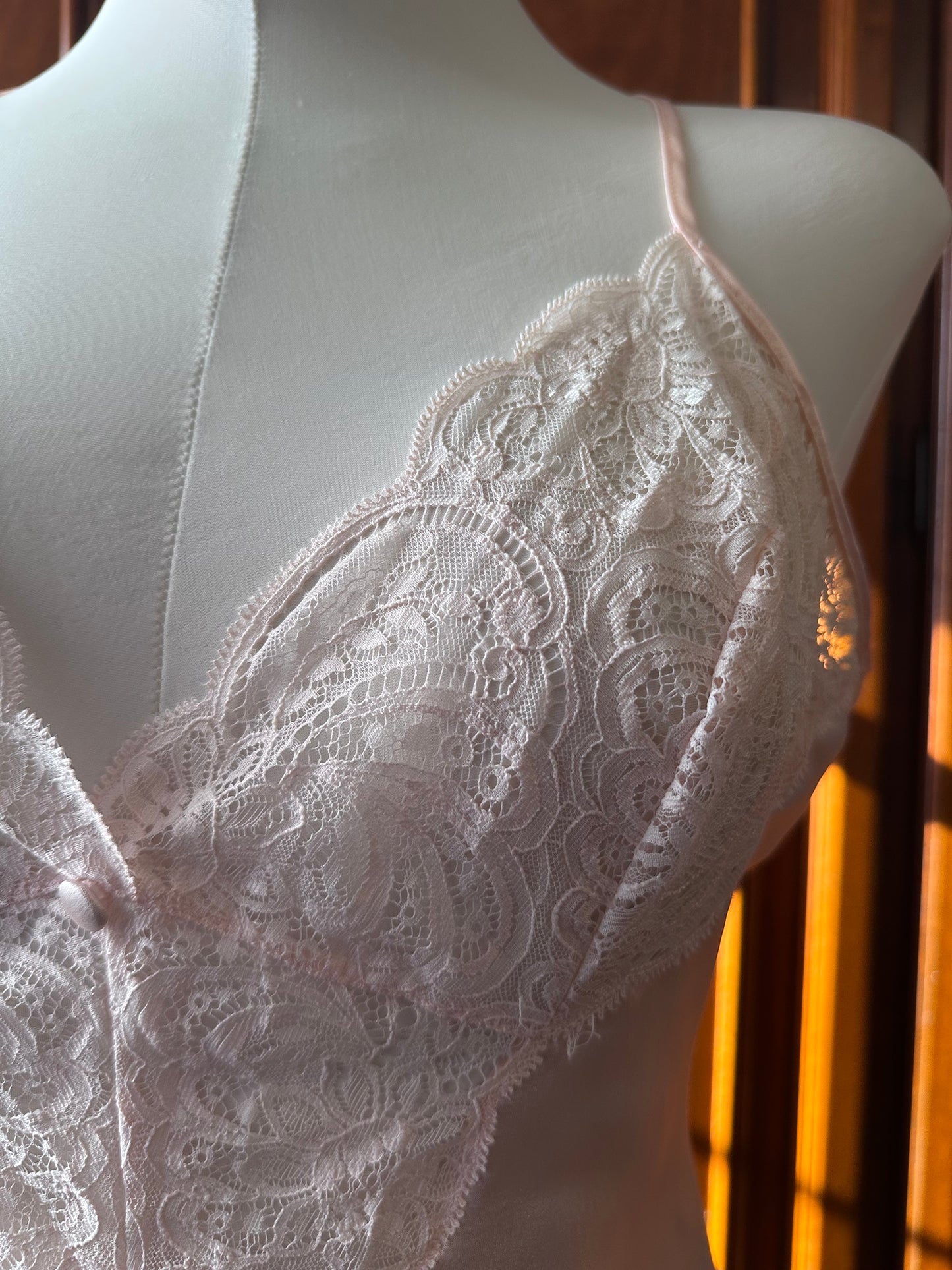 Pigiama rosa satin pizzo chantilly