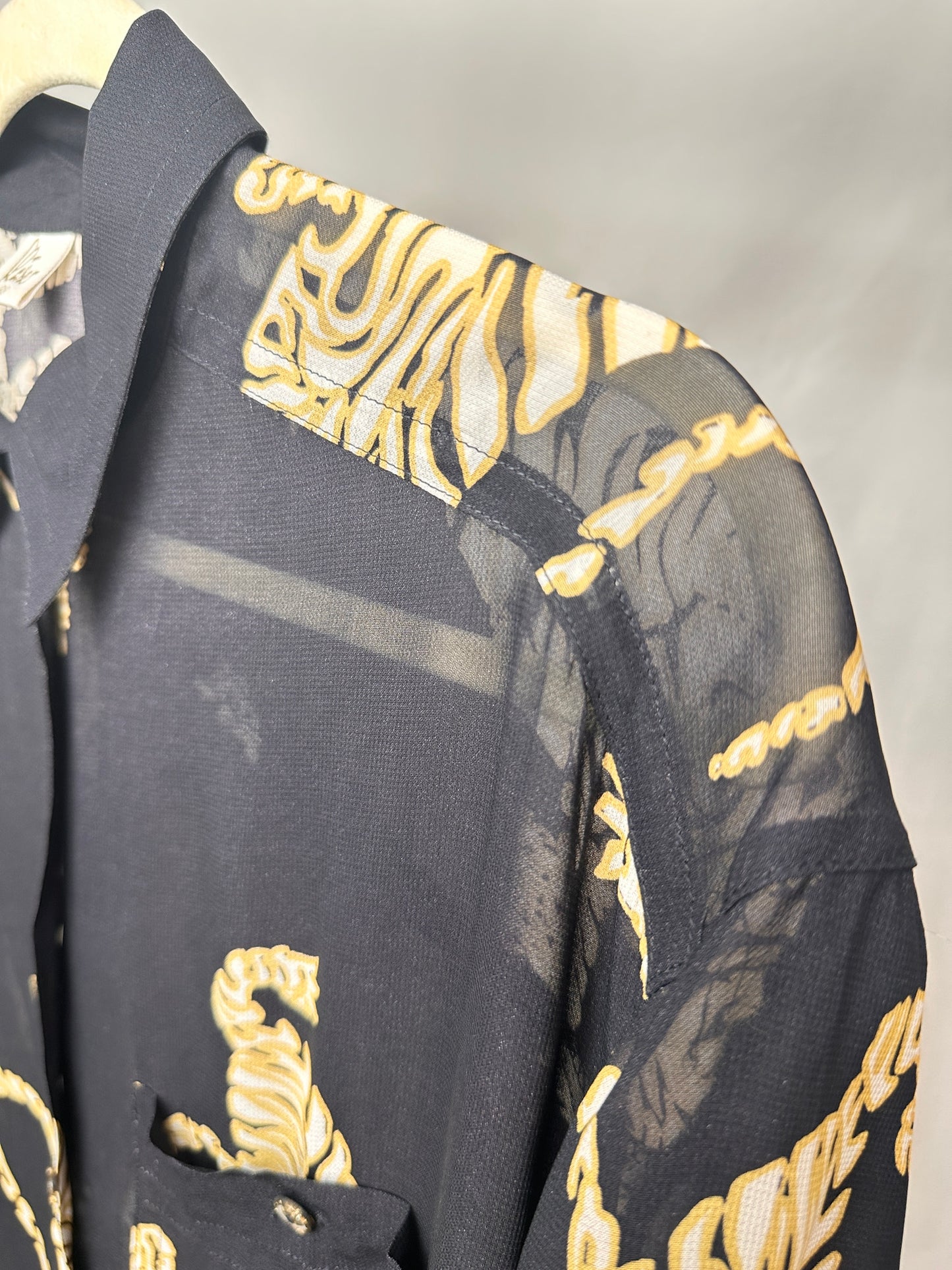Camicia vintage trasparente con stampa tigrata