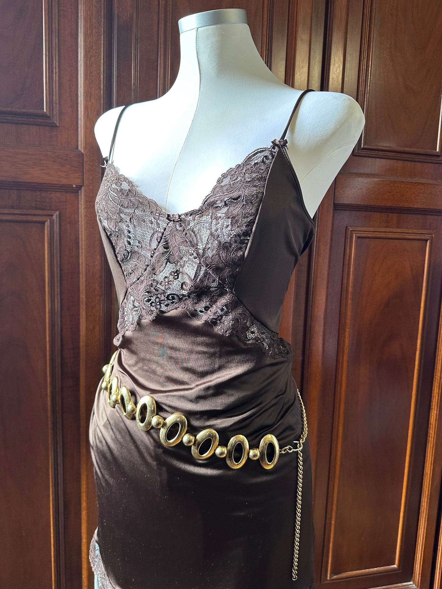 chocolate slip dress pizzo