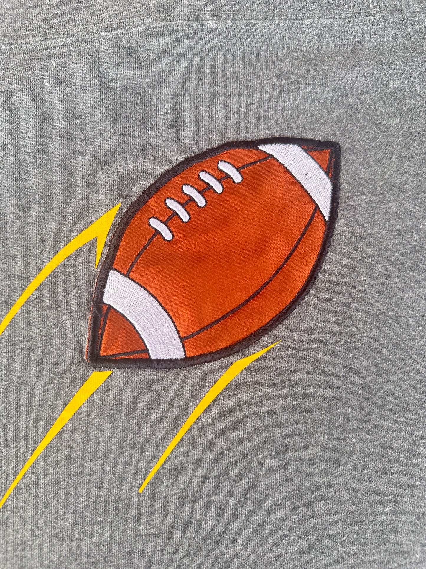 T-shirt mickey football americano