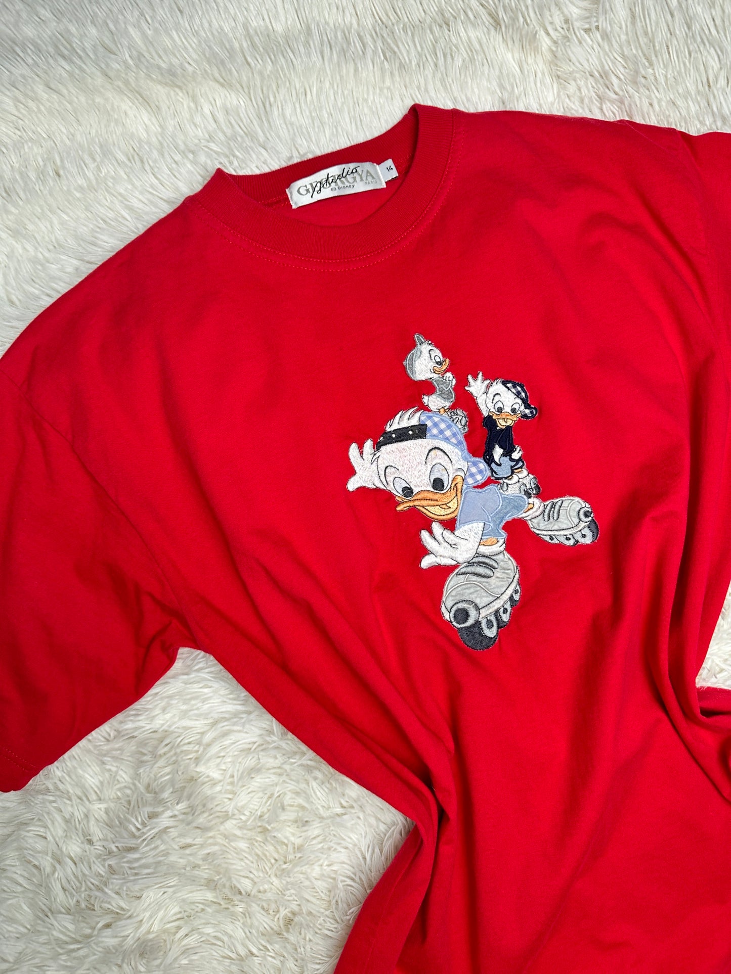 T-shirt Qui, Quo, Qua sui Pattini