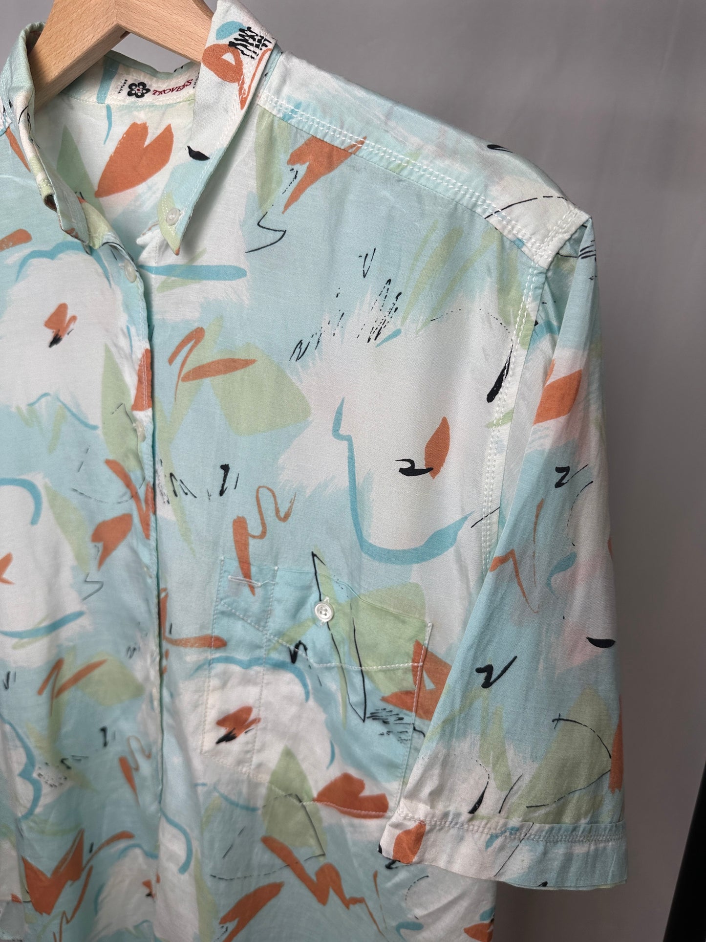 Camicia vintage astratta