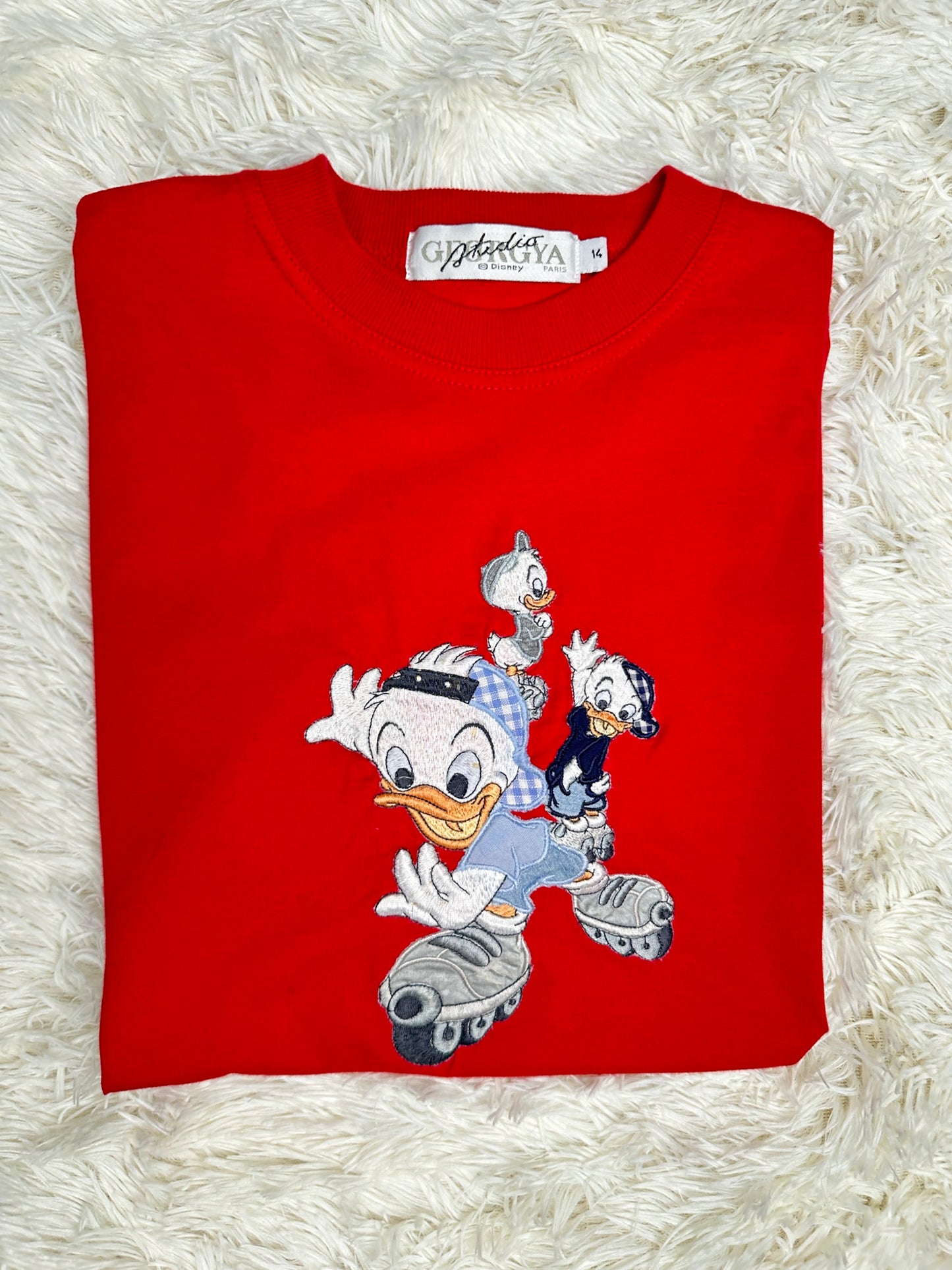 T-shirt Qui, Quo, Qua sui Pattini