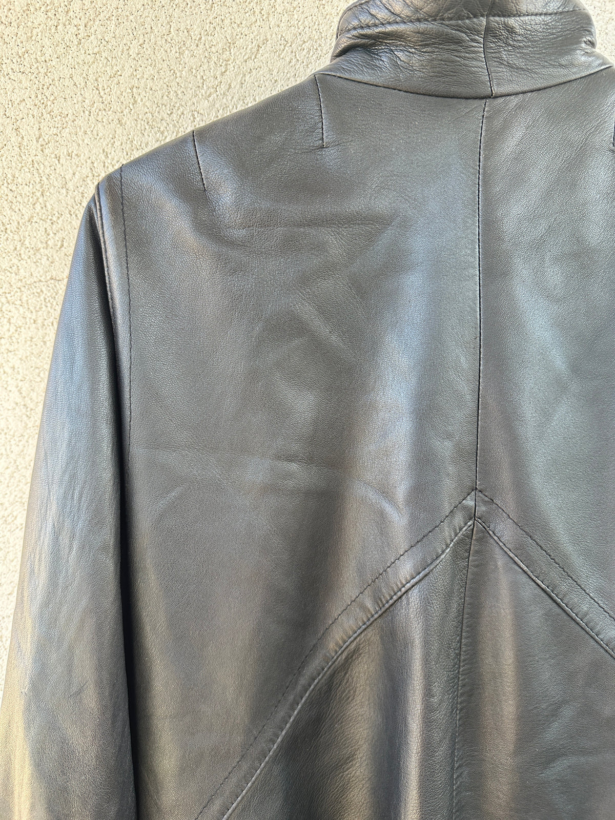 Giacca in pelle con collo alla coreana