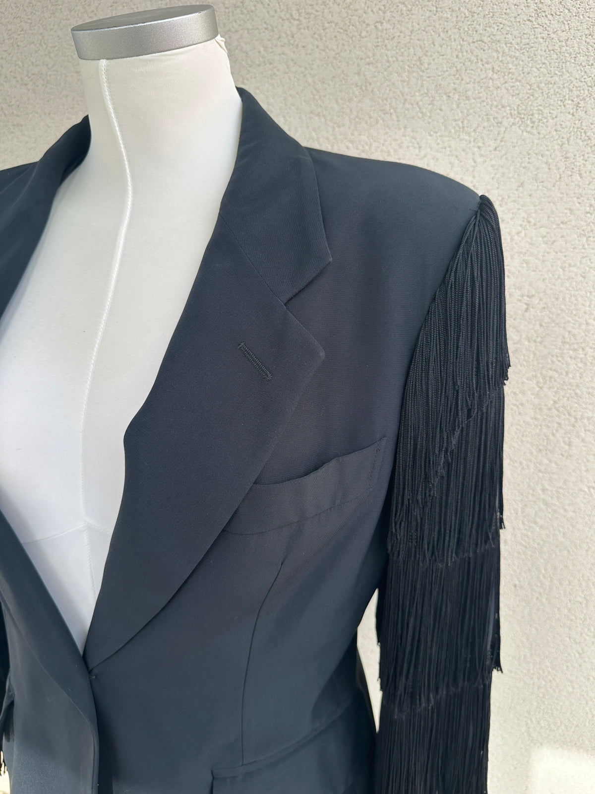 Moschino Couture! — Rara Blazer Vintage SS 1989 con Frange