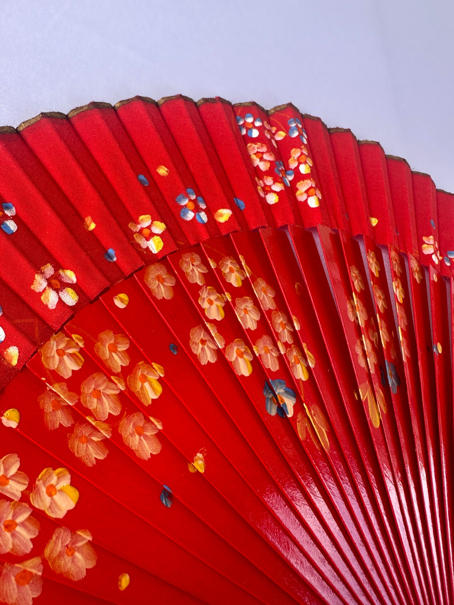 Ventaglio rosso fiori
