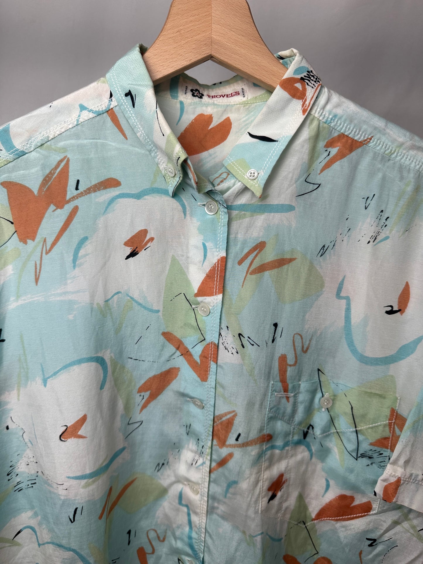 Camicia vintage astratta