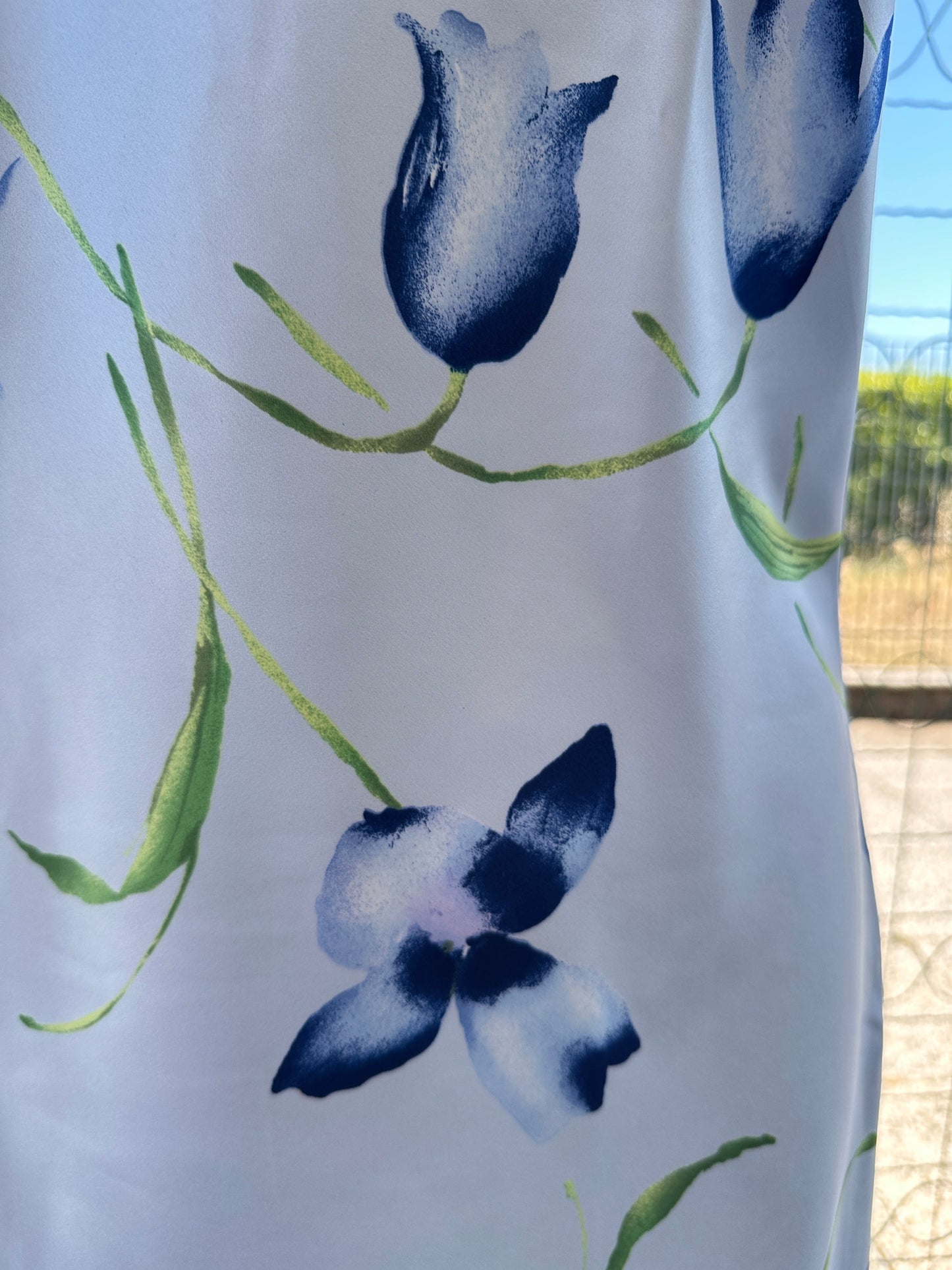 Slip dress midi a stampa floreale blu