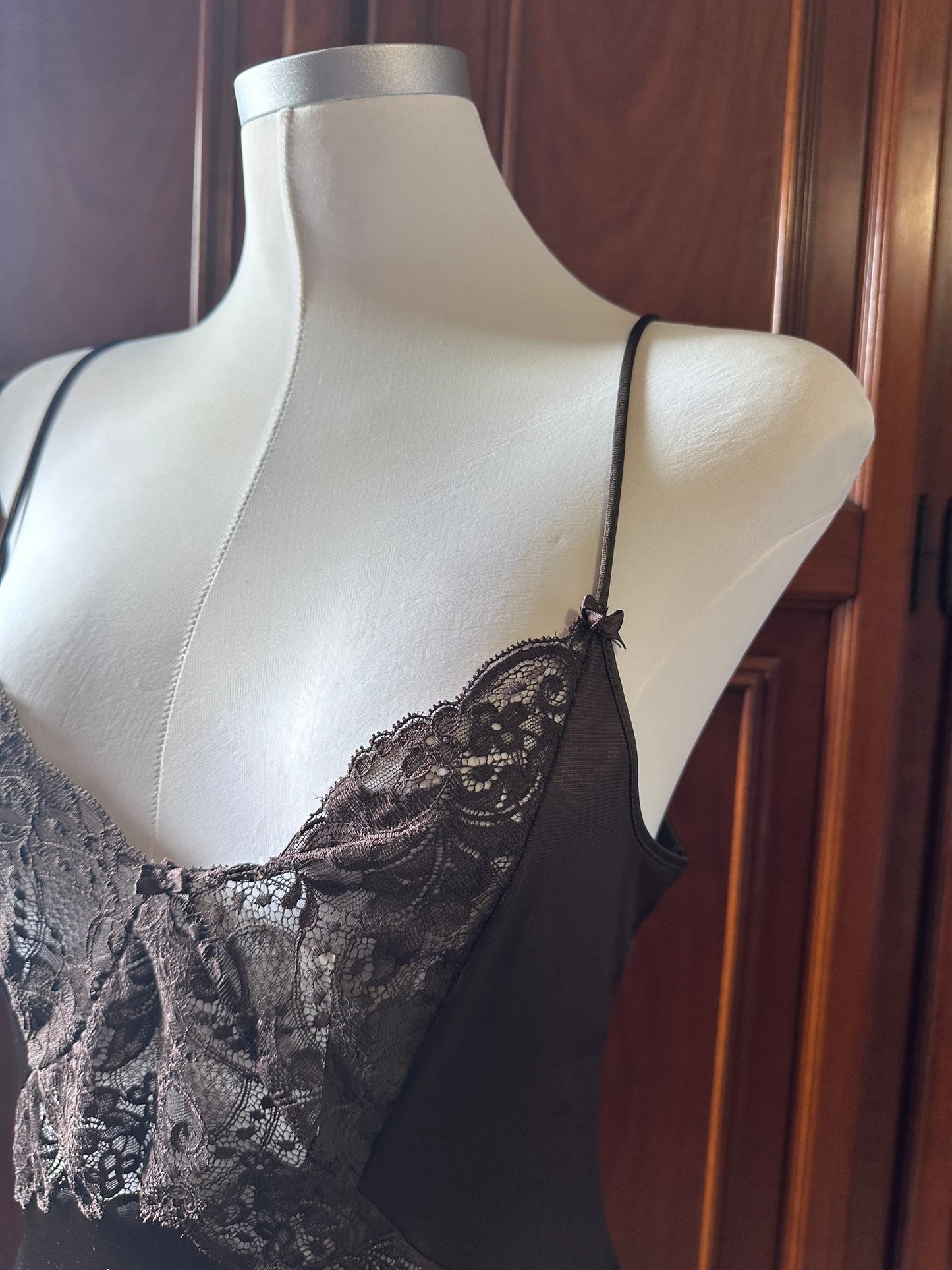 chocolate slip dress pizzo