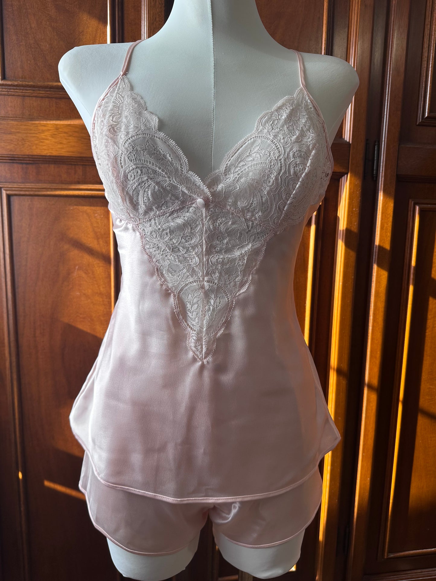 Pigiama rosa satin pizzo chantilly