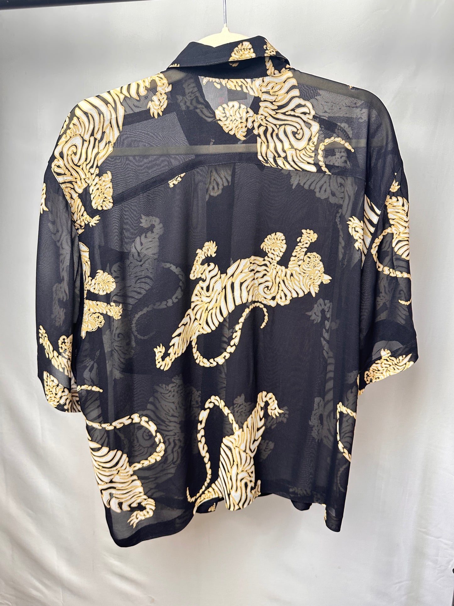 Camicia vintage trasparente con stampa tigrata