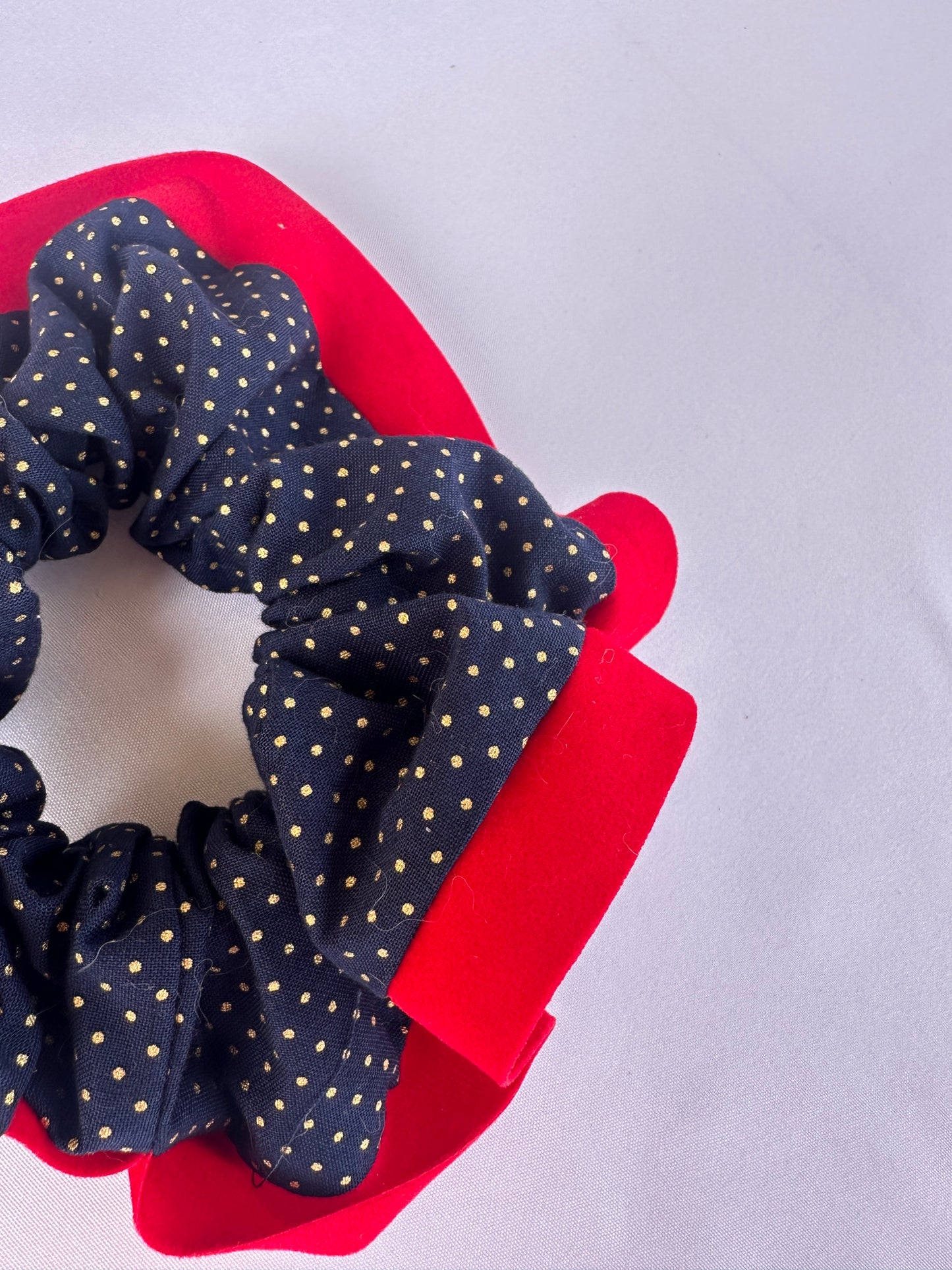 Scrunchie in Cotone a Pois con bordo in velluto