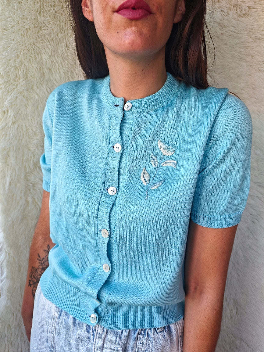 Cardigan celeste ricamato