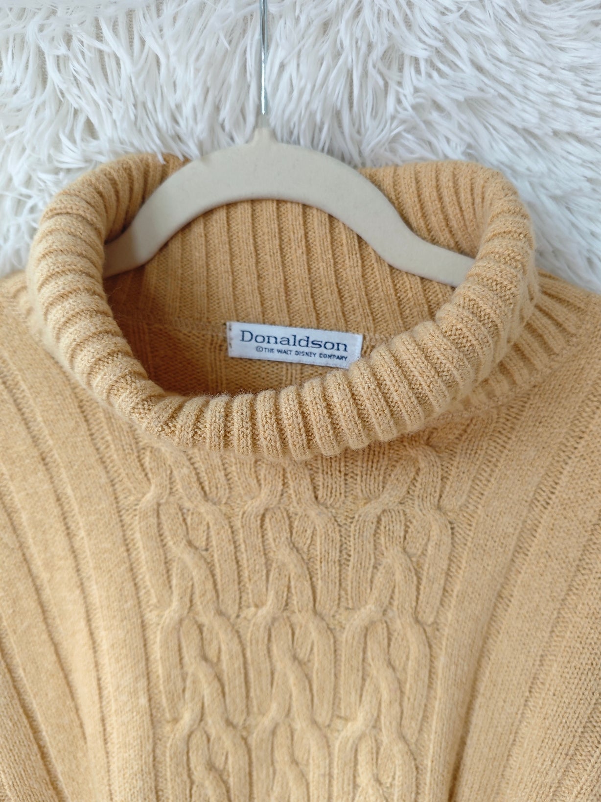 Pull Pluto senape