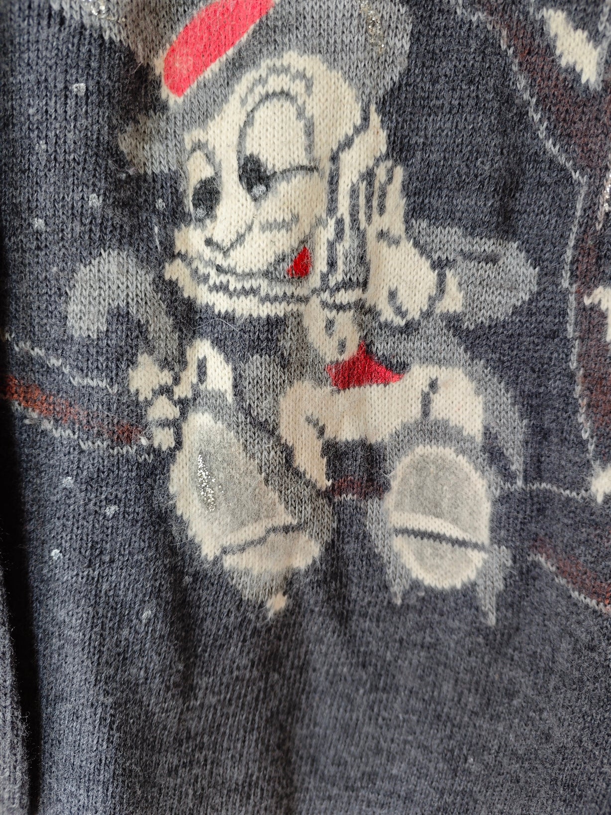 Pull inspired by Jiminy Cricket