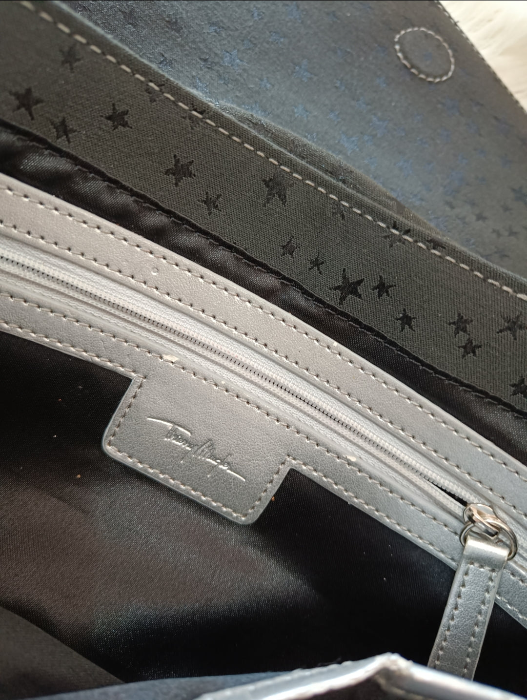 Thierry Mugler baguette