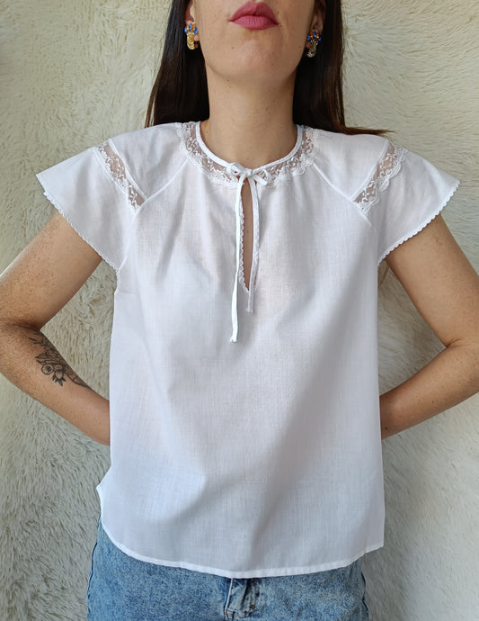 Blusa con pizzo