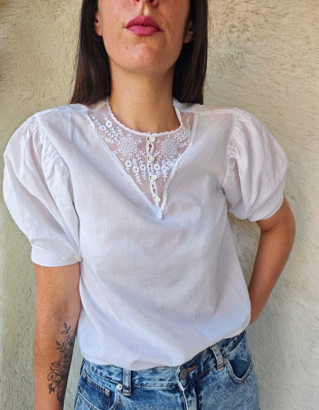 Blusa ricamata tulle